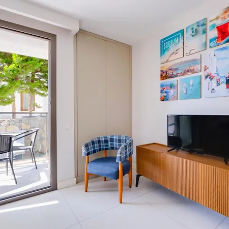 Διαμέρισμα With Balcony Shared Pool Near Gümbet